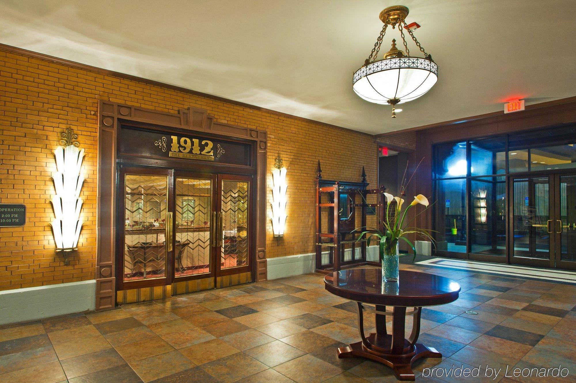 Crowne Plaza Pensacola Grand Hotel Ngoại thất bức ảnh