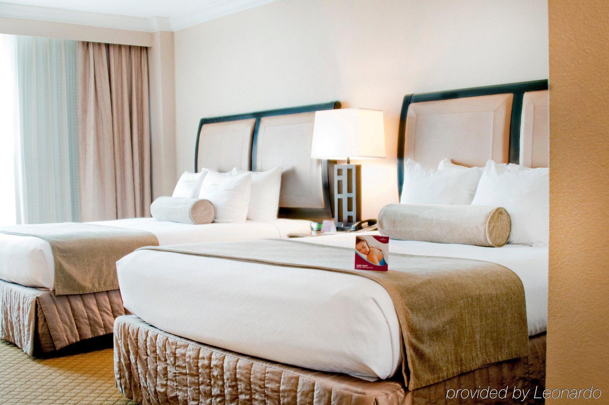 Crowne Plaza Pensacola Grand Hotel Ngoại thất bức ảnh