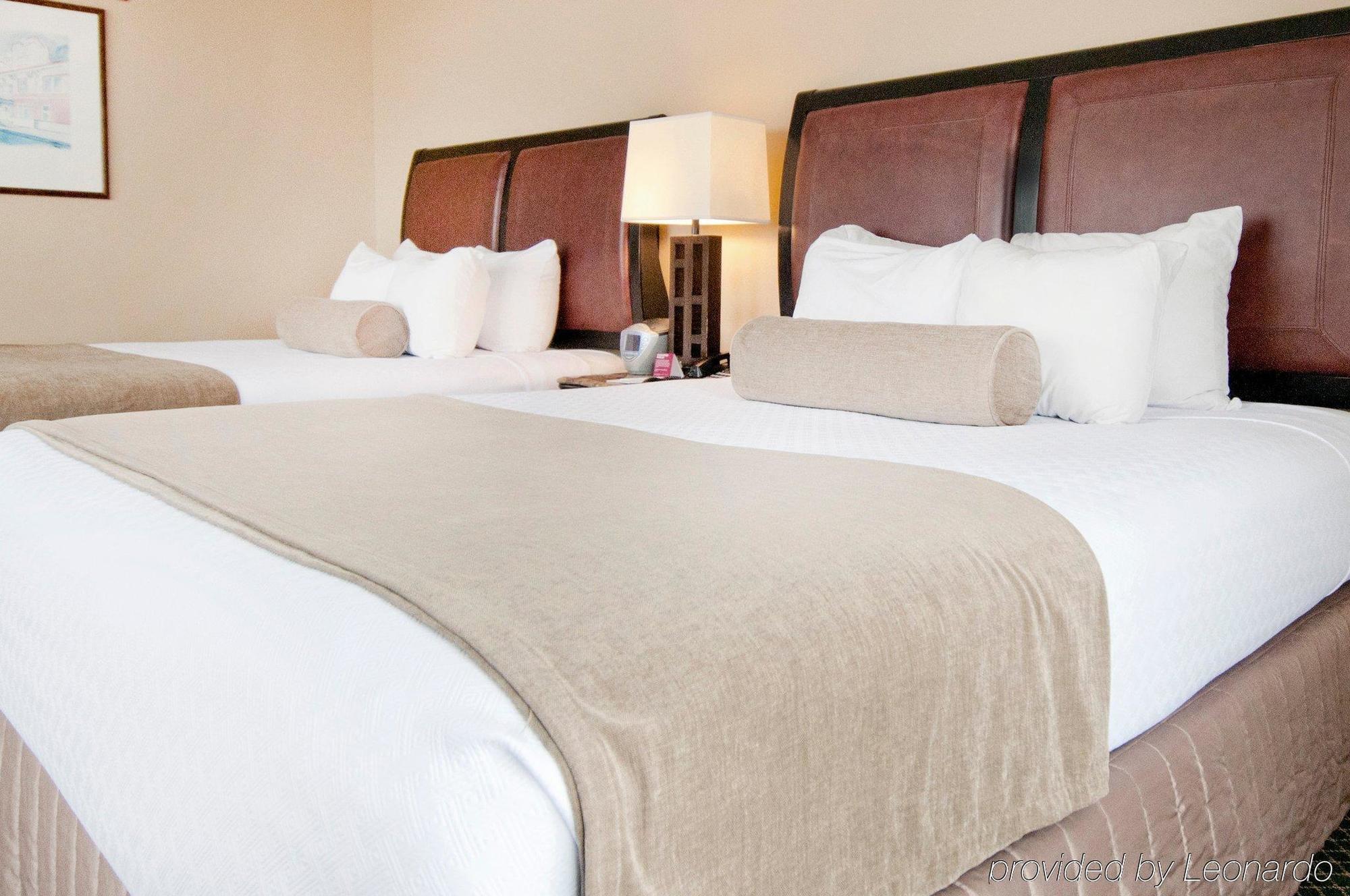 Crowne Plaza Pensacola Grand Hotel Ngoại thất bức ảnh