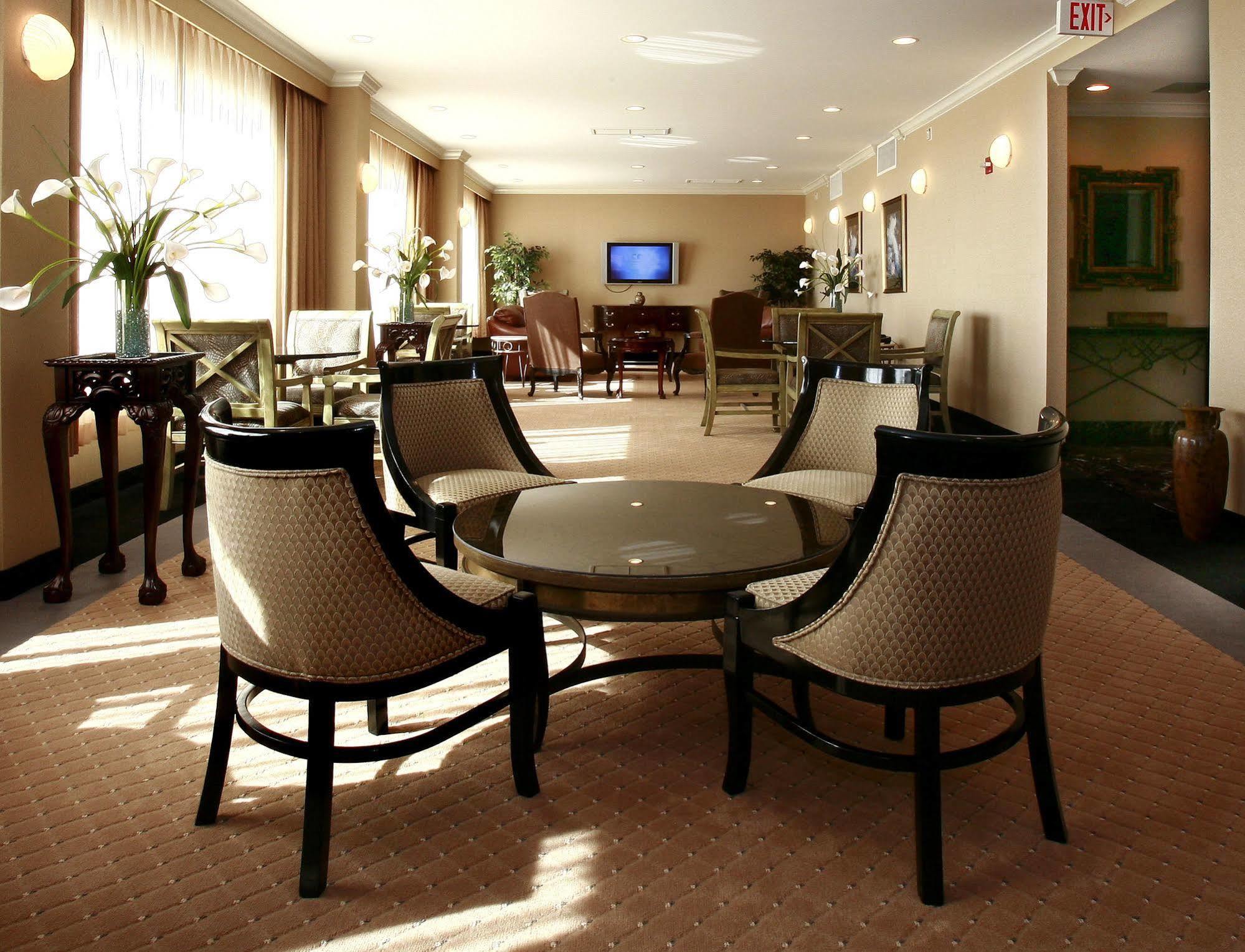 Crowne Plaza Pensacola Grand Hotel Ngoại thất bức ảnh