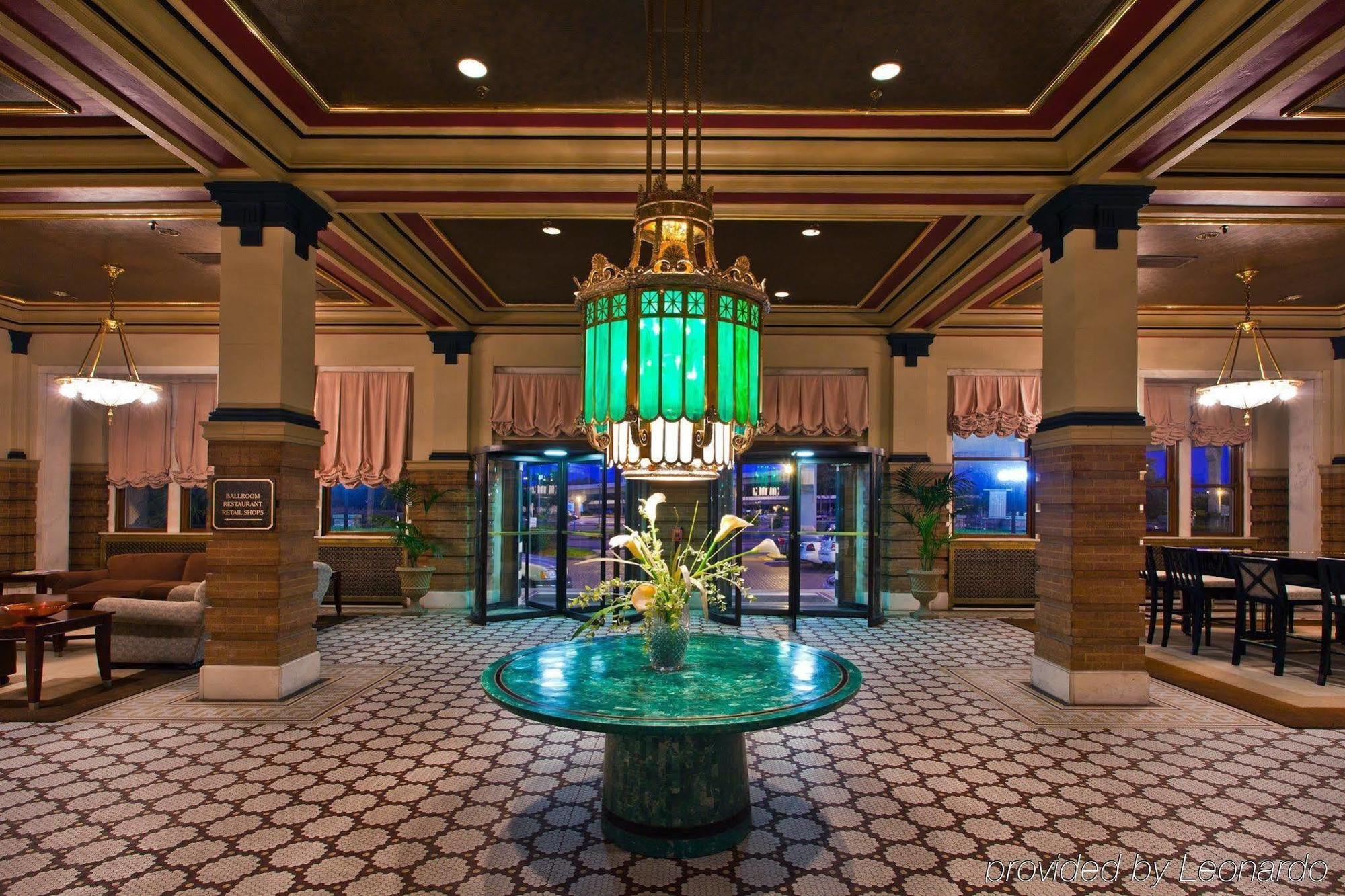 Crowne Plaza Pensacola Grand Hotel Nội địa bức ảnh